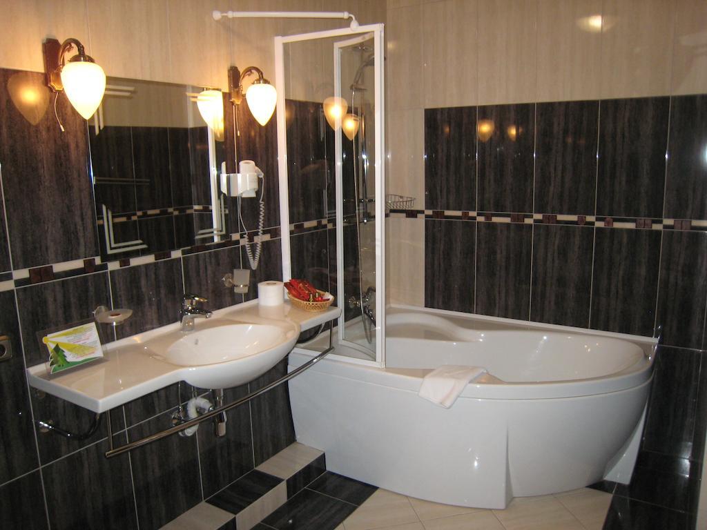 Atrium Hotel Івано-Франківськ Номер фото